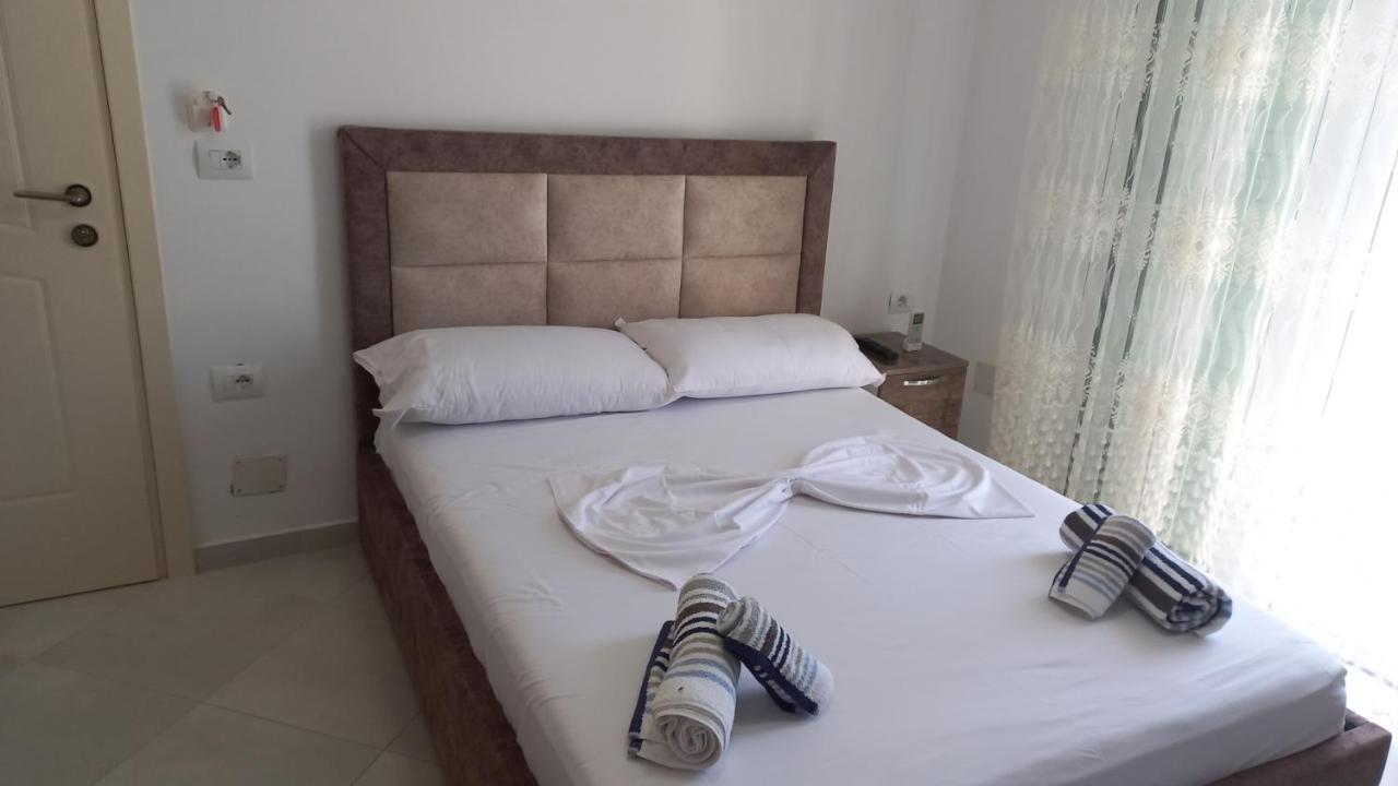 Arjan Dyli Guesthouse Ksamil Phòng bức ảnh
